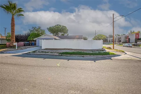 45304 6th St E, Lancaster, CA 93535