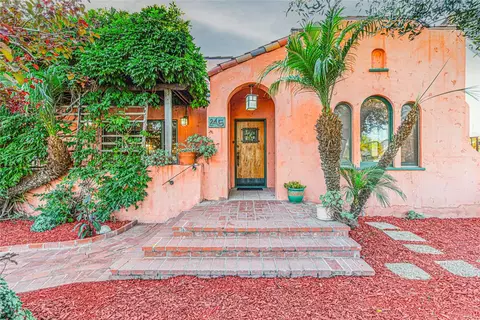 245 Bennett Ave, Long Beach, CA 90803