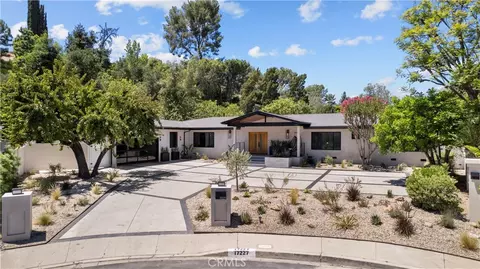 17227 Benner Pl, Encino, CA 91316