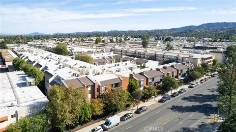 5440 Lindley Ave #316, Encino, CA 91316