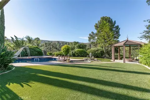 9916 Rancho Caballo Dr, Shadow Hills, CA 91040