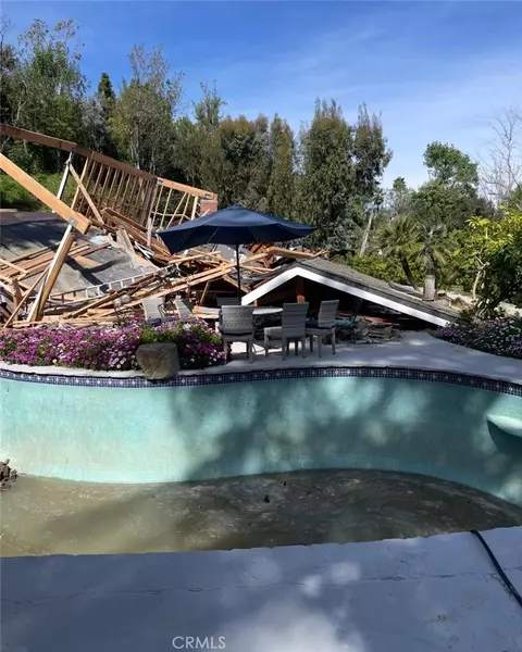 3811 Ventura Canyon Ave, Sherman Oaks, CA 91423