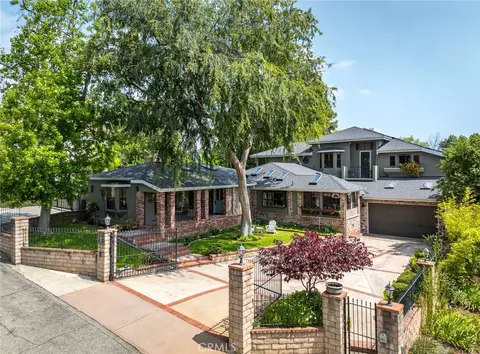 2410 W Cinco Casitas Ln, La Crescenta, CA 91214