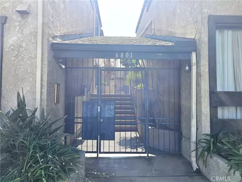 6801 Mammoth Ave #6, Van Nuys, CA 91405