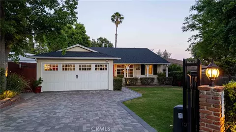 4328 Sunset Ave, Montrose, CA 91020