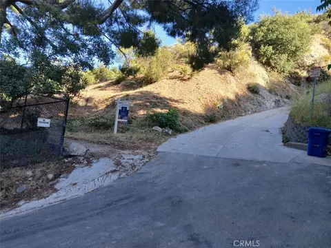 9739 Oak Bend Dr, Tujunga, CA 91042 photo 5