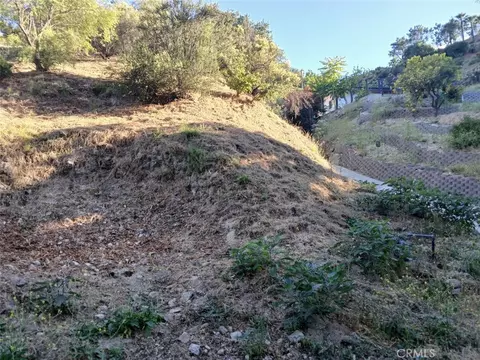 9739 Oak Bend Dr, Tujunga, CA 91042 photo 4