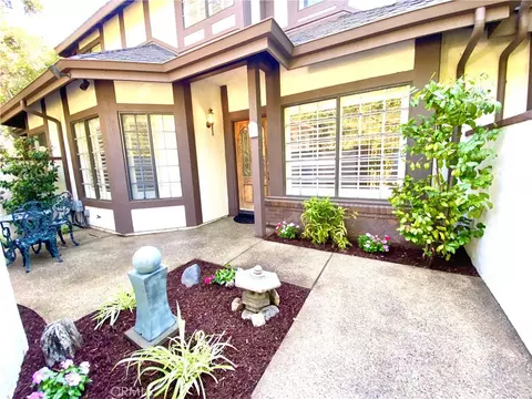 400 Mariposa Ave #E, Sierra Madre, CA 91024