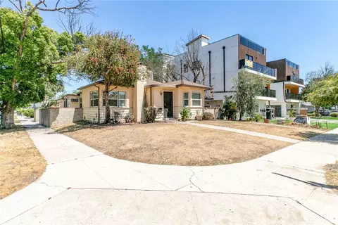 5656 Cartwright, North Hollywood, CA 91601