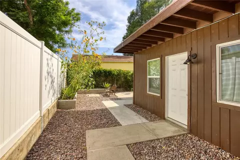 8230 Hillrose St, Sunland, CA 91040