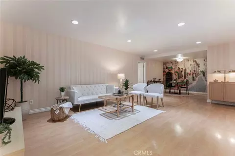 605 N Louise St #106, Glendale, CA 91206