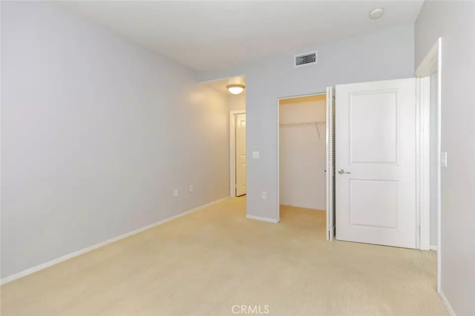 Bedroom - 100 S Alameda St #353, Los Angeles, CA 90012 photo 7 of 8