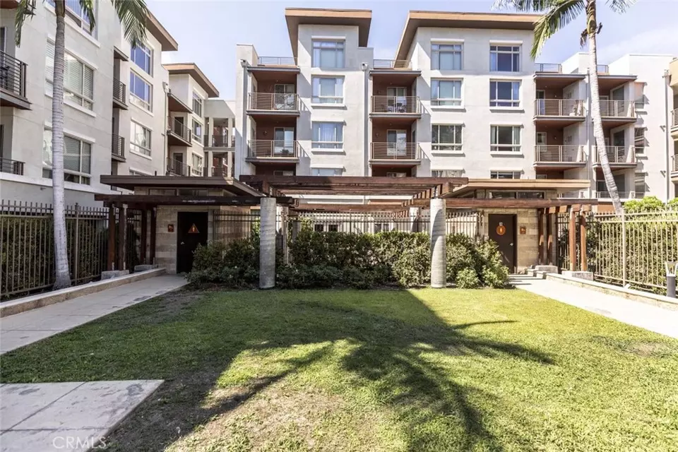 Exterior - 100 S Alameda St #353, Los Angeles, CA 90012 photo 1 of 15