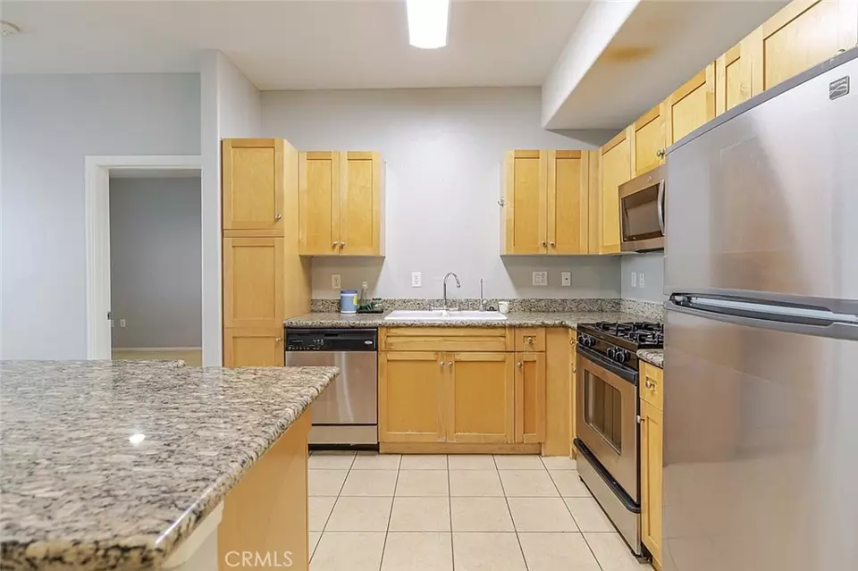 Kitchen - 100 S Alameda St #353, Los Angeles, CA 90012 photo 2 of 3