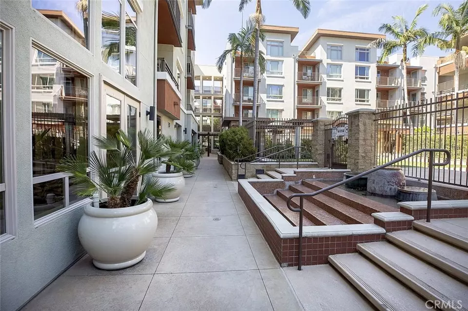 Exterior - 100 S Alameda St #353, Los Angeles, CA 90012 photo 6 of 15