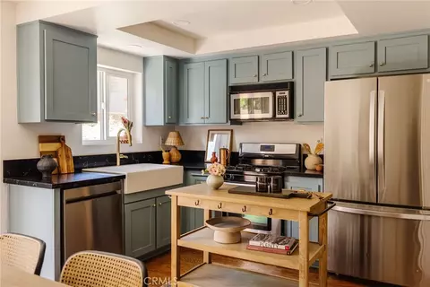 246 Alpine St #5, Pasadena, CA 91106
