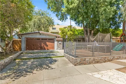 23151 Bigler St, Woodland Hills, CA 91364