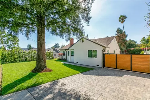4825 Angeles Crst, La Canada Flintridge, CA 91011