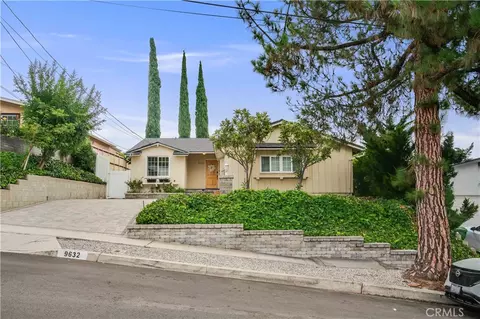 9632 Saluda Ave, Tujunga, CA 91042