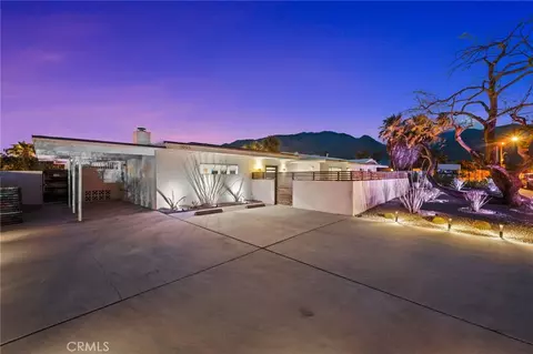 1055 E Racquet Clb, Palm Springs, CA 92262
