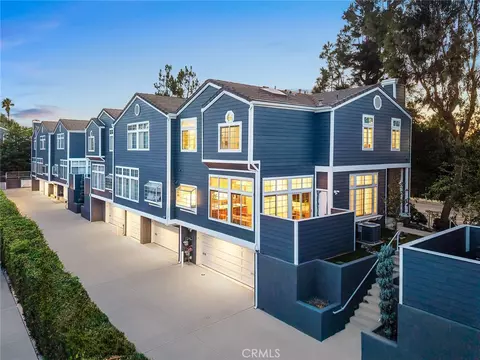 18854 Hatteras, Tarzana, CA 91356