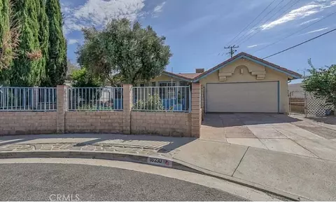 19230 Nearbrook St, Canyon Country, CA 91351