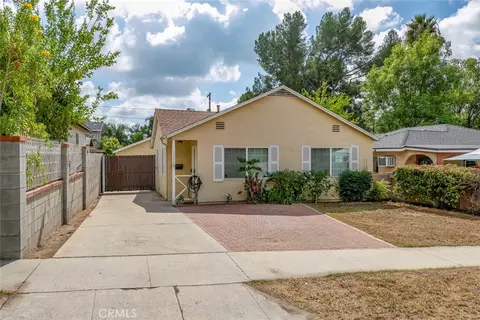 13166 Aztec St, Sylmar, CA 91342