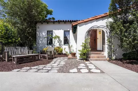 989 Coronado Dr, Glendale, CA 91206