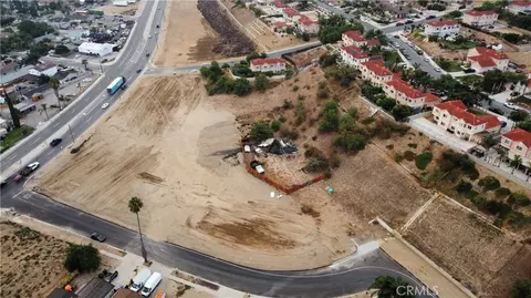 18661 5th, Bloomington, CA 92316 photo 4