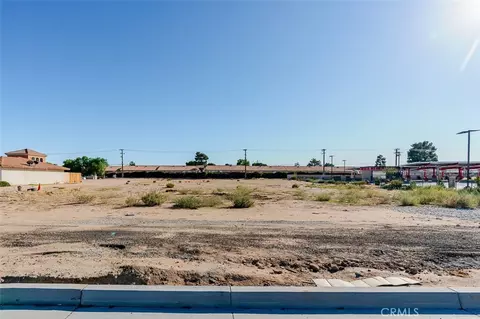 15403 Bear Vly, Hesperia, CA 92345 photo 11