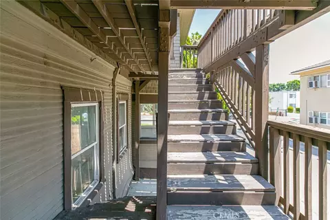 Exterior - 325 S Los Robles Ave, Pasadena, CA 91101 photo 22 of 25
