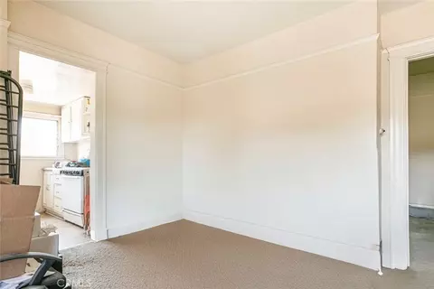 Bedroom - 325 S Los Robles Ave, Pasadena, CA 91101 photo 3 of 5