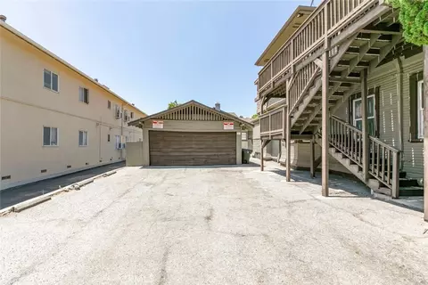 Exterior - 325 S Los Robles Ave, Pasadena, CA 91101 photo 18 of 25