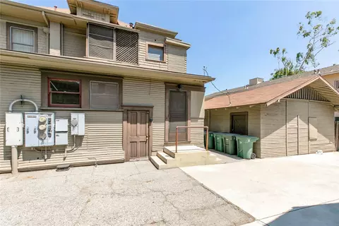 Exterior - 325 S Los Robles Ave, Pasadena, CA 91101 photo 13 of 25