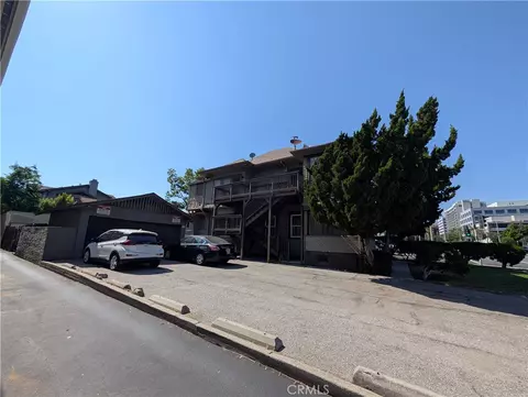 Exterior - 325 S Los Robles Ave, Pasadena, CA 91101 photo 3 of 25