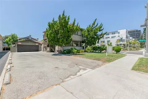 Exterior - 325 S Los Robles Ave, Pasadena, CA 91101 photo 16 of 25