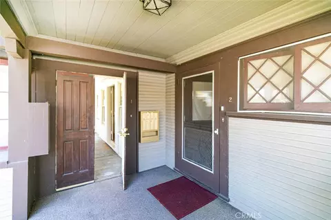Exterior - 325 S Los Robles Ave, Pasadena, CA 91101 photo 23 of 25