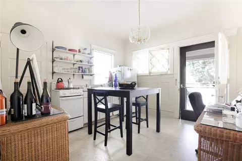Kitchen - 325 S Los Robles Ave, Pasadena, CA 91101 photo 4 of 5