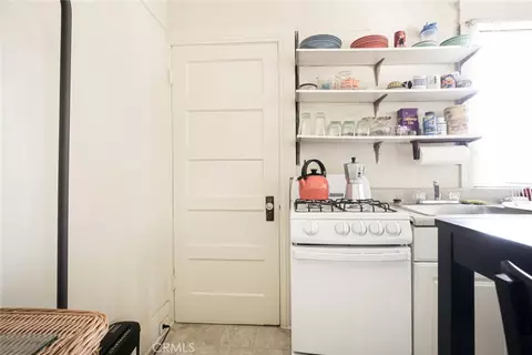 Kitchen - 325 S Los Robles Ave, Pasadena, CA 91101 photo 5 of 5