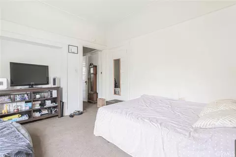 Bedroom - 325 S Los Robles Ave, Pasadena, CA 91101 photo 5 of 5