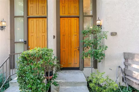 9000 Vanalden Ave #117, Northridge, CA 91324