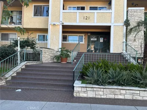 121 Sinclair Ave #103, Glendale, CA 91206