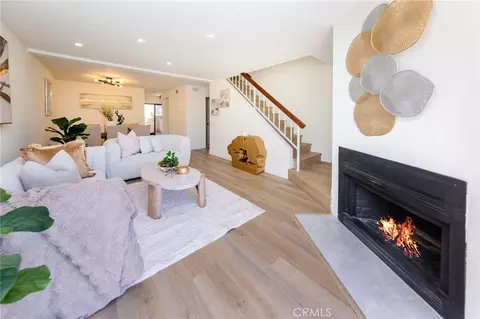 15035 Nordhoff St #115, North Hills, CA 91343