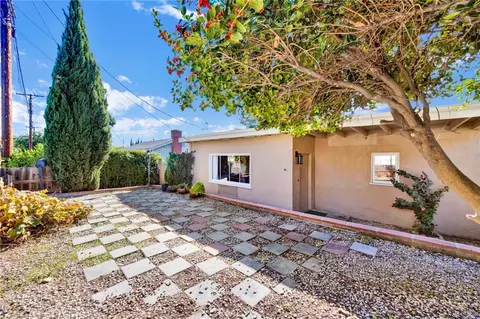 3740 4th, La Crescenta, CA 91214