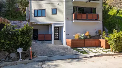 2239 Laurel Cyn, Los Angeles, CA 90046