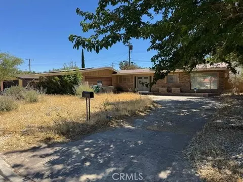Exterior - 1118 E Avenue J3, Lancaster, CA 93535 photo 2 of 6