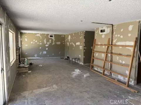 Living - 1118 E Avenue J3, Lancaster, CA 93535 photo 1 of 1