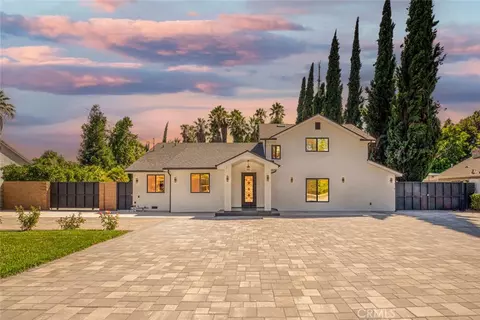17800 Raymer St, Sherwood Forest, CA 91325