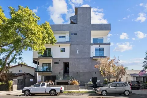 178 Alexandria Ave, Los Angeles, CA 90004