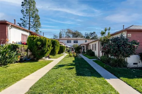 Exterior - 2010 N Los Robles Ave, Pasadena, CA 91104 photo 5 of 9